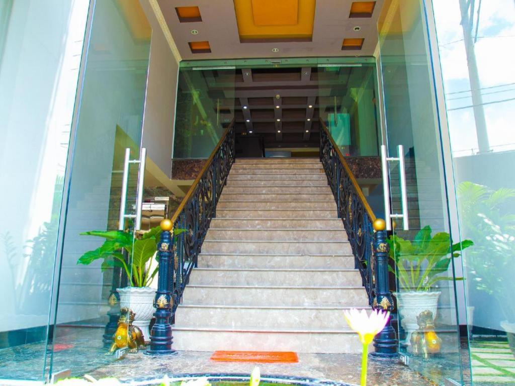 Eden Roc Hotel Ho Chi Minh Zewnętrze zdjęcie